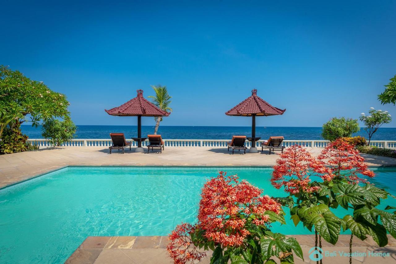 Villa Namaste - Beachfront At Lovina 10P, Pool, Bbq Banjar  Exterior photo