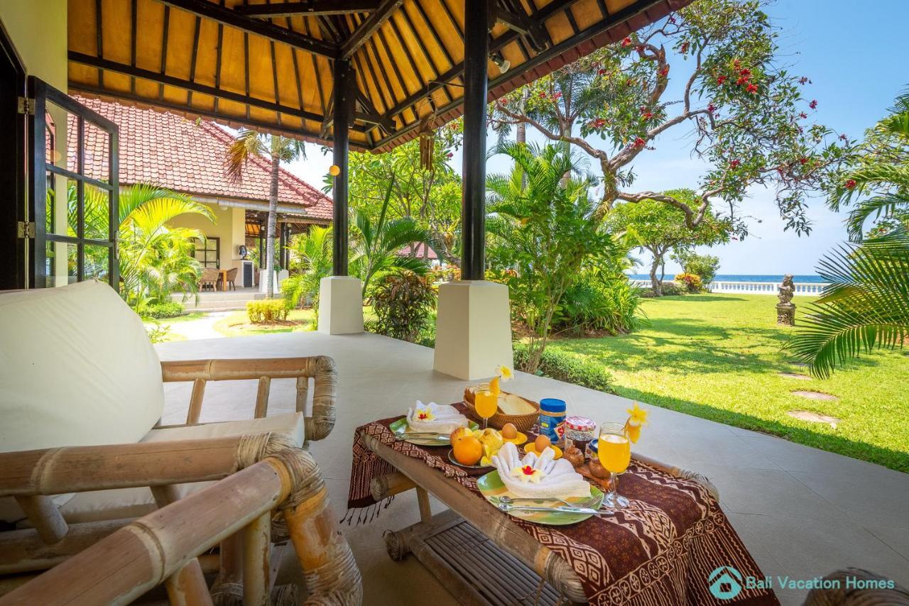 Villa Namaste - Beachfront At Lovina 10P, Pool, Bbq Banjar  Exterior photo
