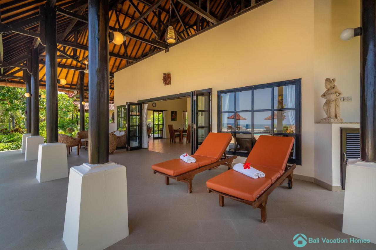 Villa Namaste - Beachfront At Lovina 10P, Pool, Bbq Banjar  Exterior photo